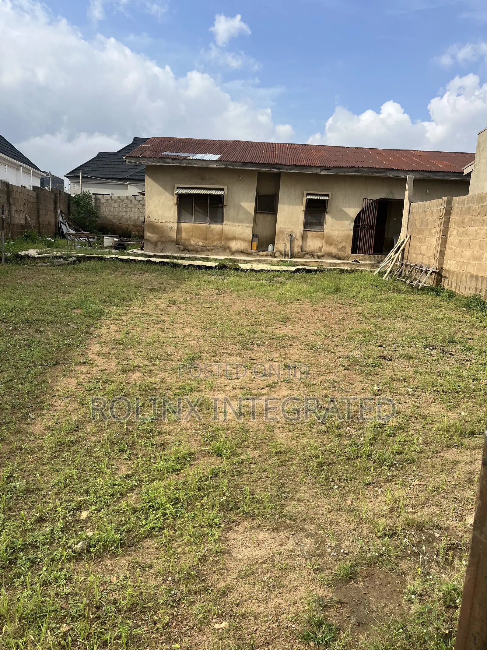 5bdrm Bungalow in Agara Estate, Akala Express for sale