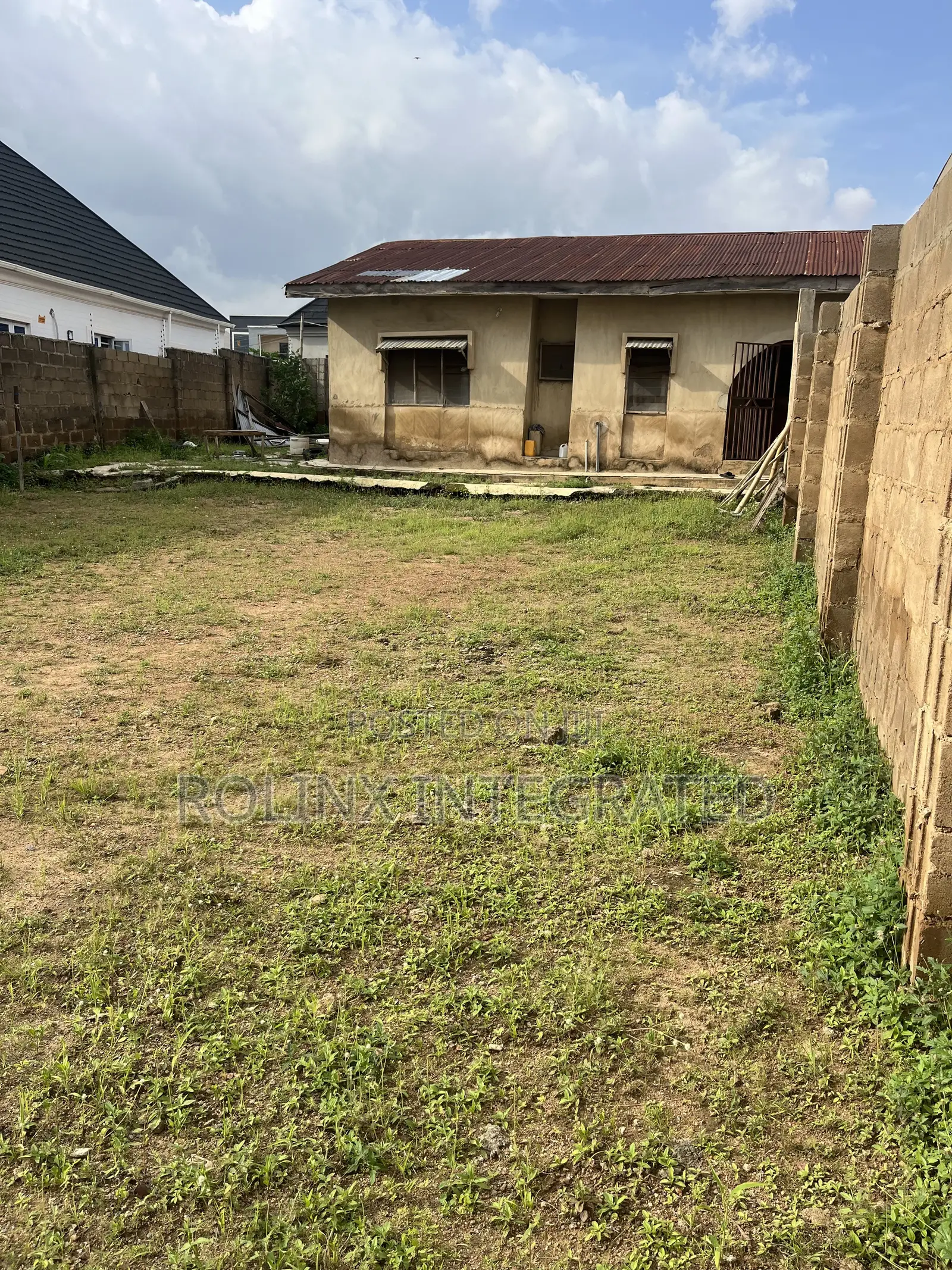 5bdrm Bungalow in Agara Estate, Akala Express for sale
