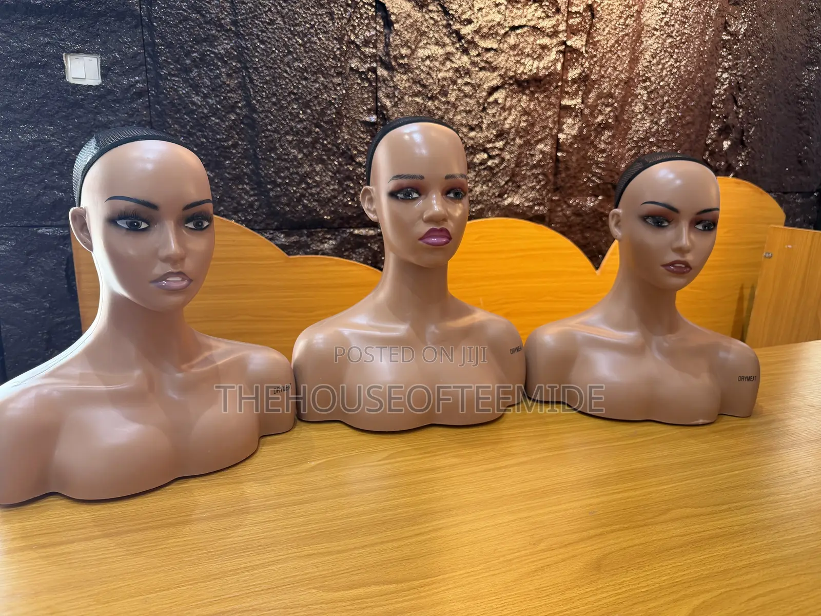 Full Shoulder Mannequin Wig Display