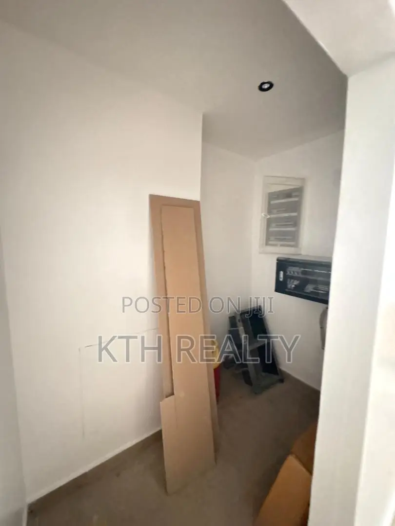 3bdrm Apartment in Ikoyi for rent