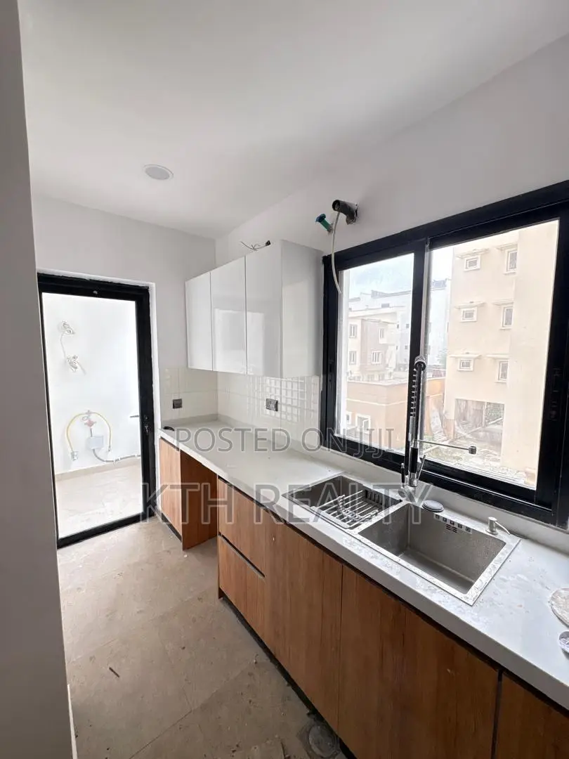 3bdrm Apartment in Ikoyi for rent