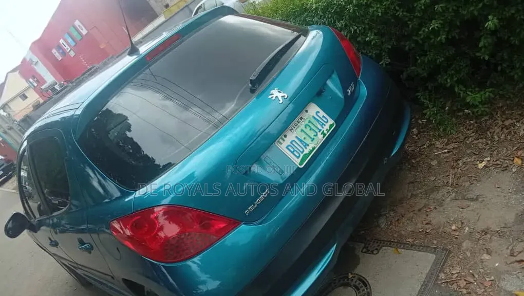 Peugeot 207 2011 Blue