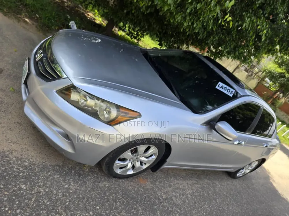 Honda Accord 2012 Silver