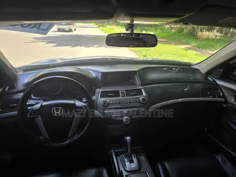 Honda Accord 2012 Silver