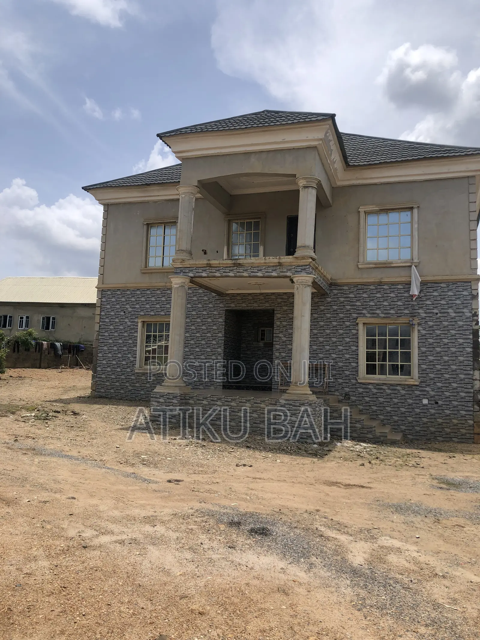 4bdrm Duplex in Cajaah Estate, Orozo for sale