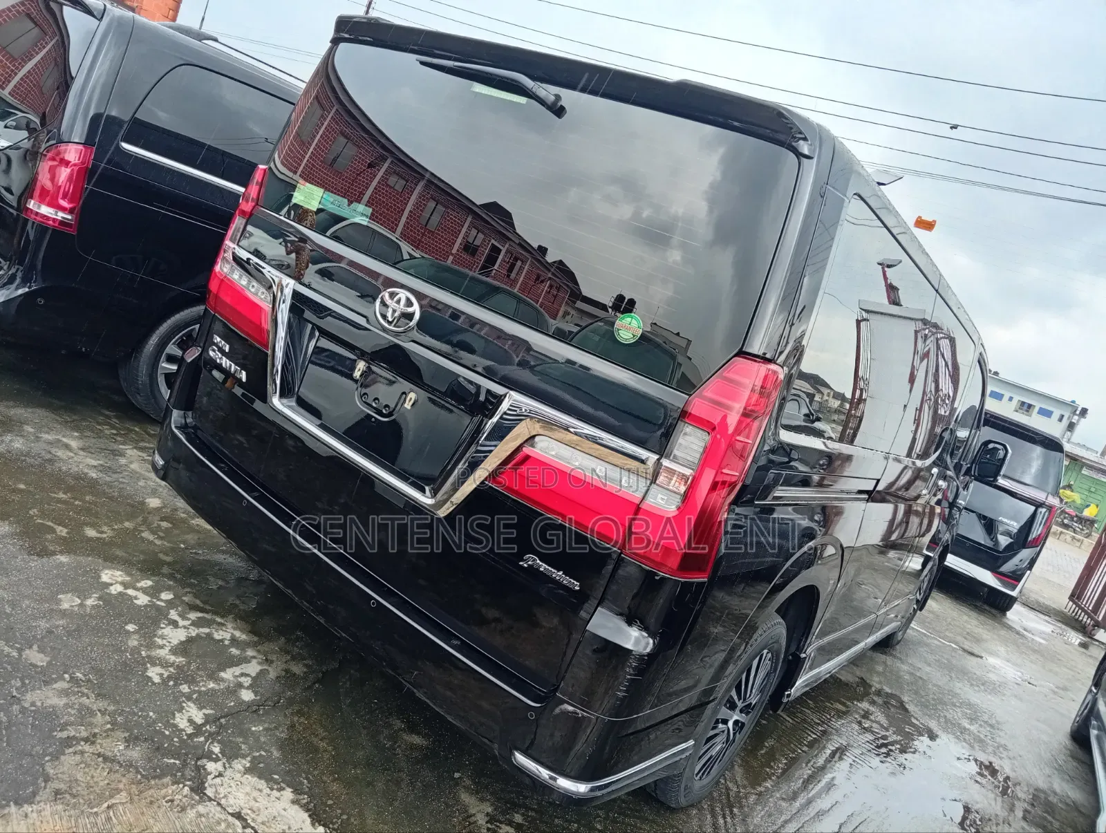 Toyota Granvia 2021 Black