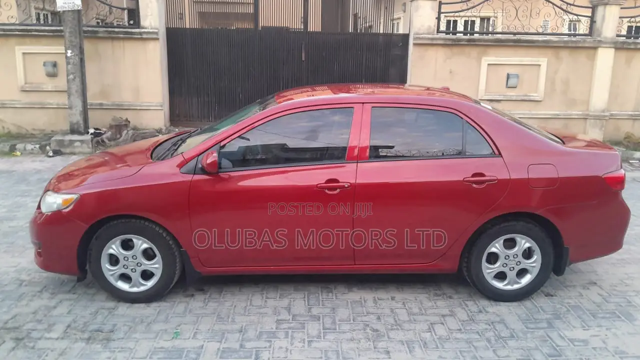Toyota Corolla LE 4dr Sedan (1.8L 4cyl 4A) 2010 Red