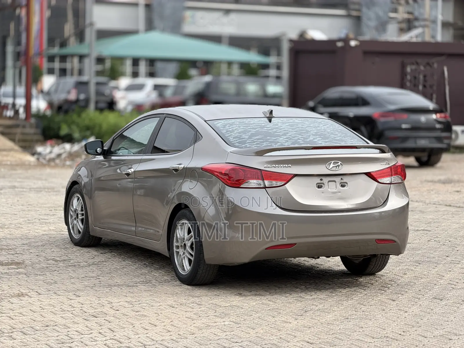 Hyundai Elantra Limited Sedan FWD (1.8L 4cyl 6A) 2013 Brown