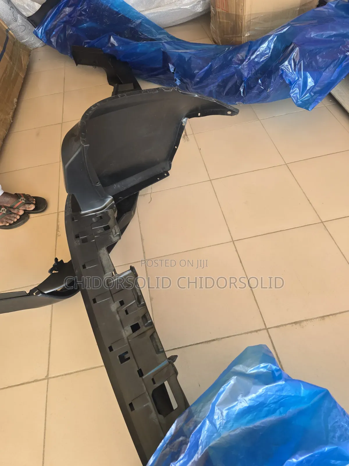 Back Bumper Lx570