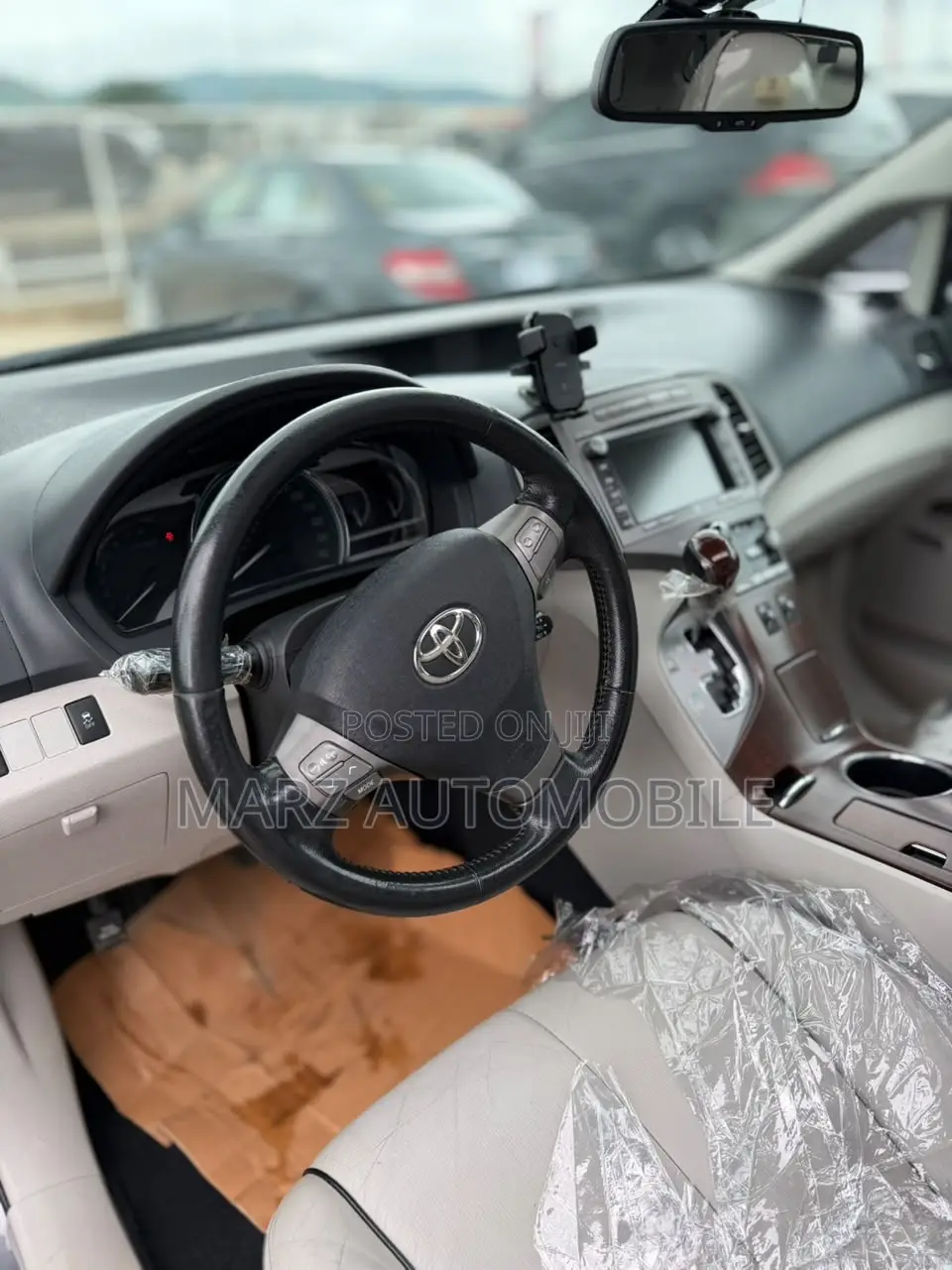 Toyota Venza V6 AWD 2012 Gray