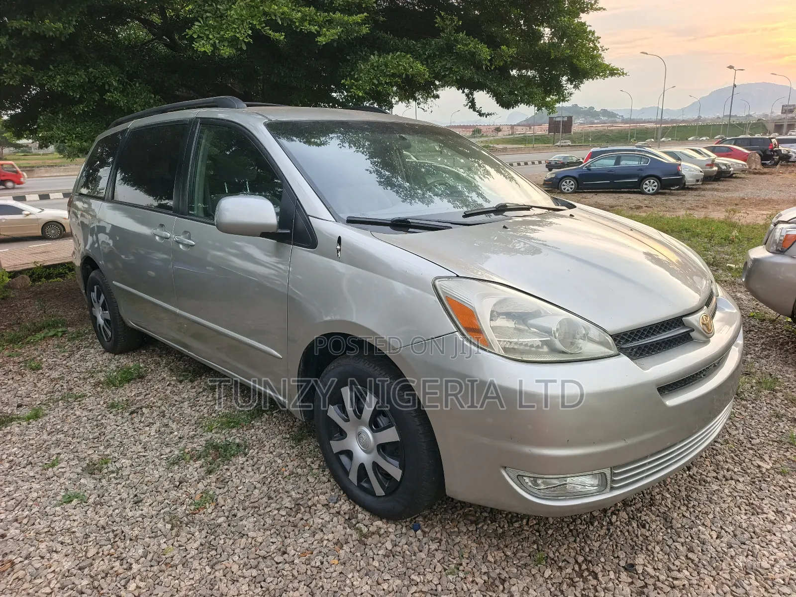 Toyota Sienna 2005 Gray