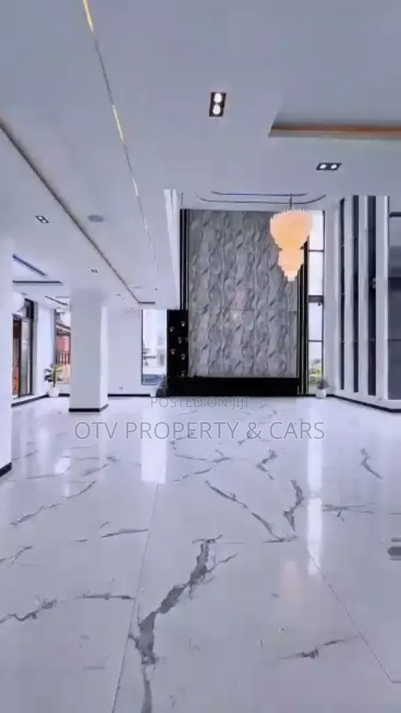 6bdrm Duplex in Ikate for sale