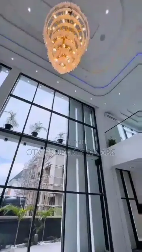 6bdrm Duplex in Ikate for sale