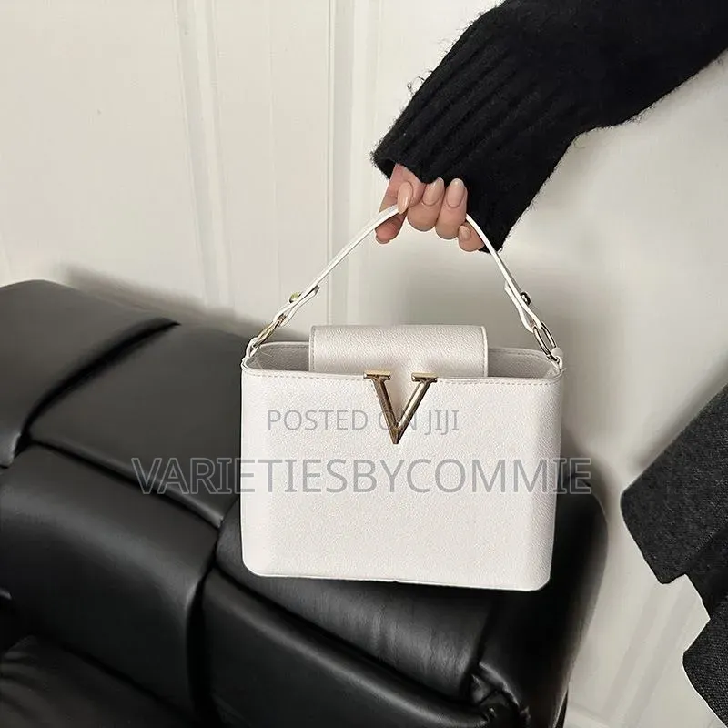 Elegant Women's Leather Handbag | Crossbody Top Handle Bag