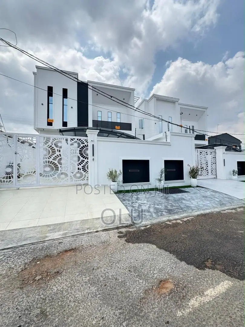 Furnished 5bdrm Duplex in Omole Estate Gra Ph1 for sale