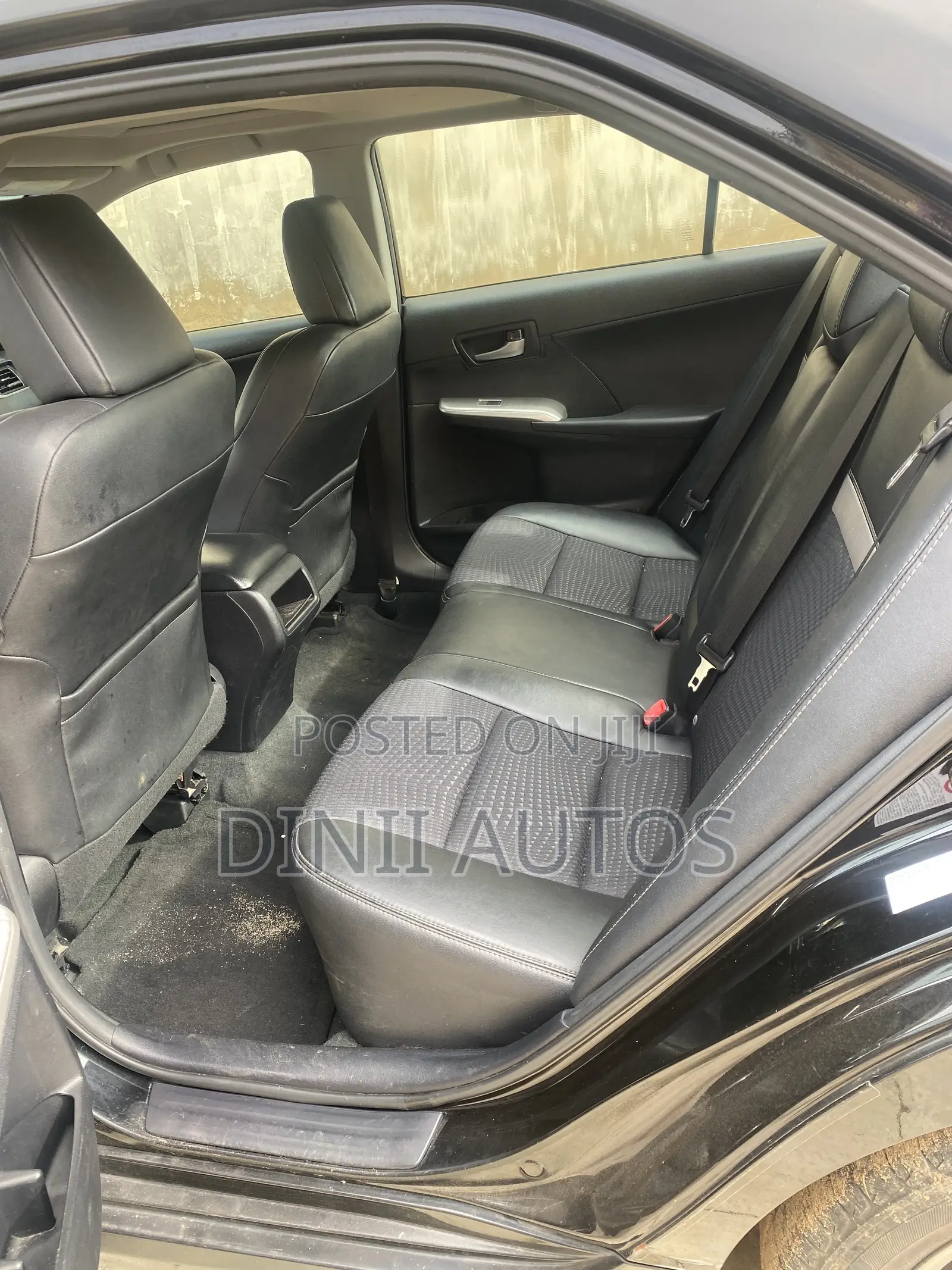 Toyota Camry SE 4dr Sedan (2.5L 4cyl 6A) 2012 Black