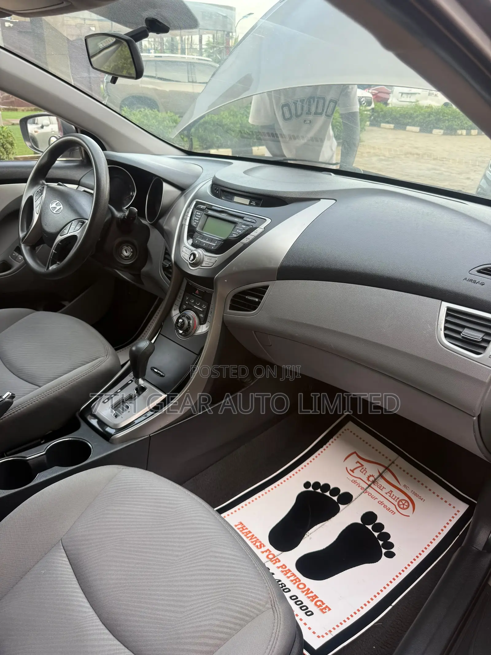 Hyundai Elantra GLS Automatic 2012 Brown