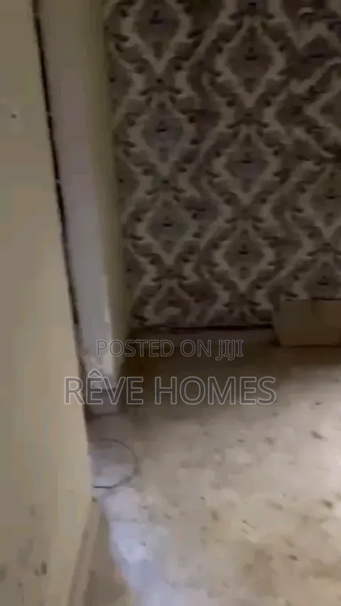 2bdrm Block of Flats in Oworonshoki / Gbagada for rent