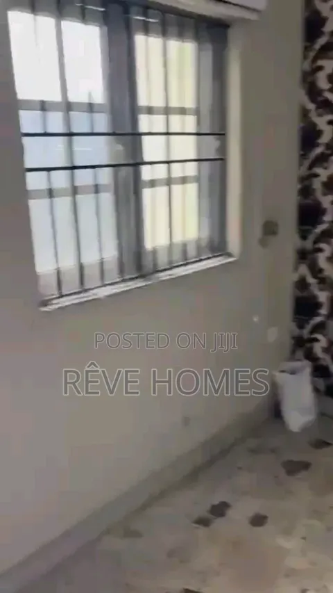 2bdrm Block of Flats in Oworonshoki / Gbagada for rent