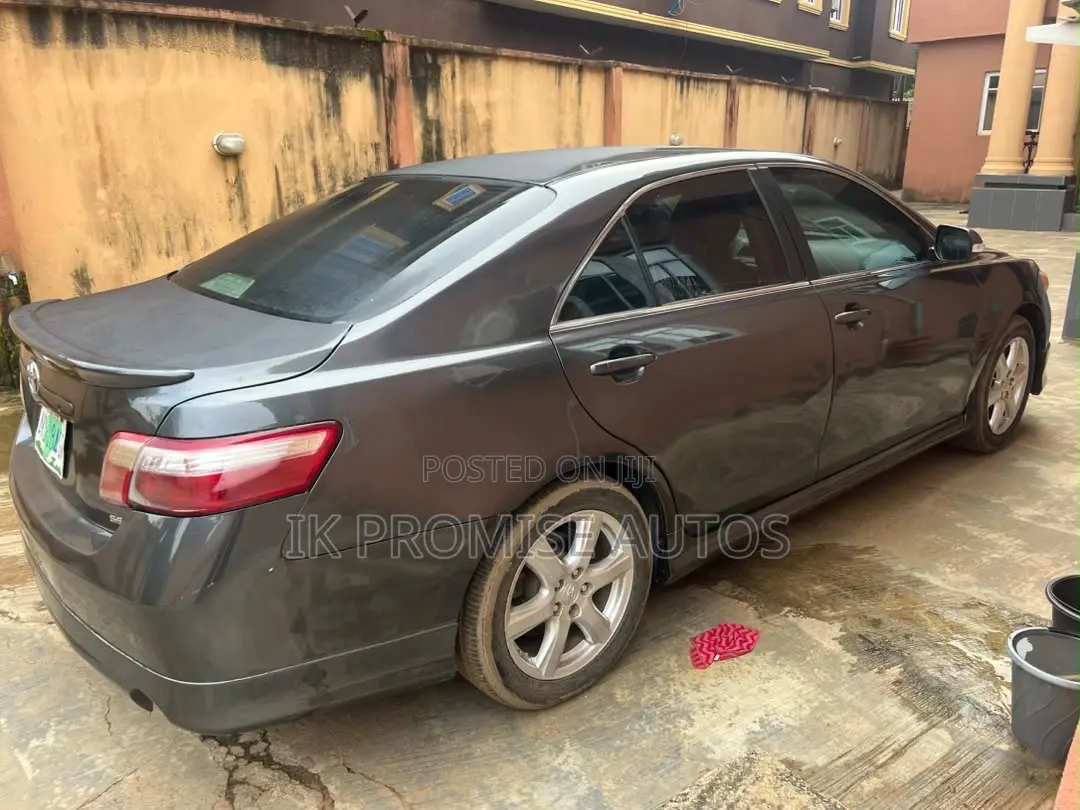 Toyota Camry 2008 Gray
