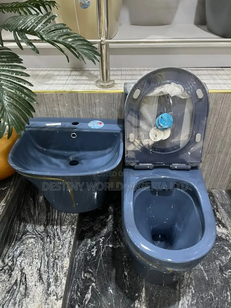 Luxury Water Closet (Blue With Lit Gold Finish)