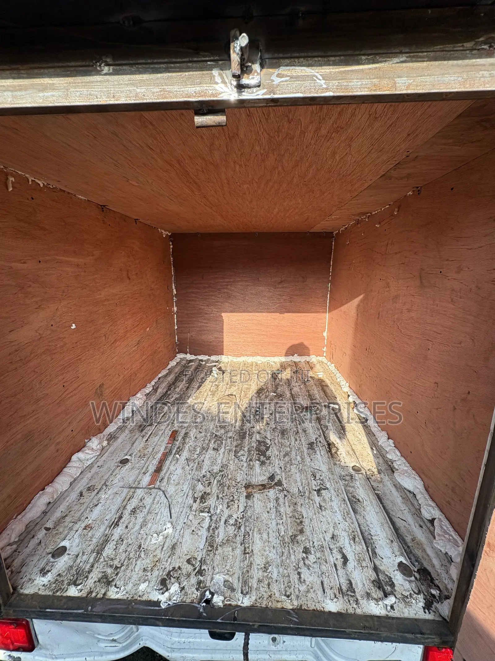 DAIHATSU HIJET MINI TRUCK + Fabricated Cold Room