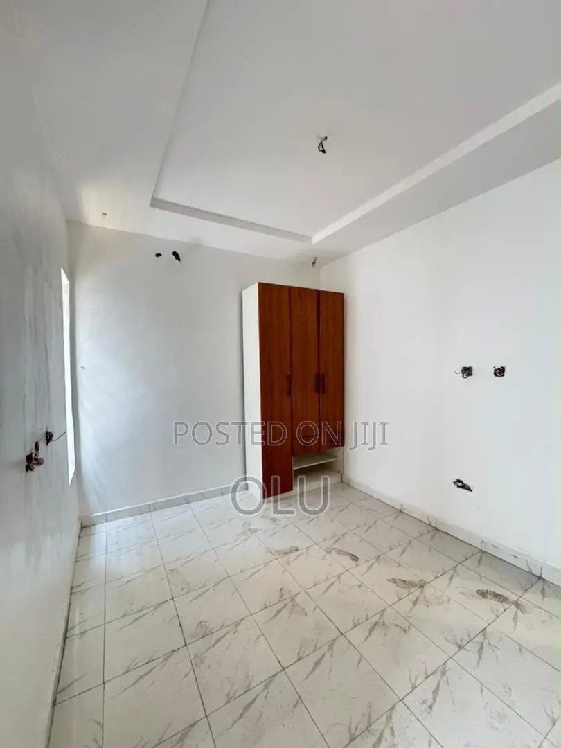 Furnished 2bdrm Block of Flats in Ifako Gbagada for sale