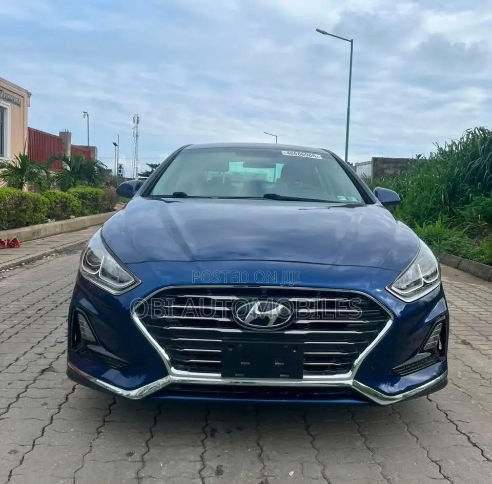 Hyundai Sonata SE 2019 Blue