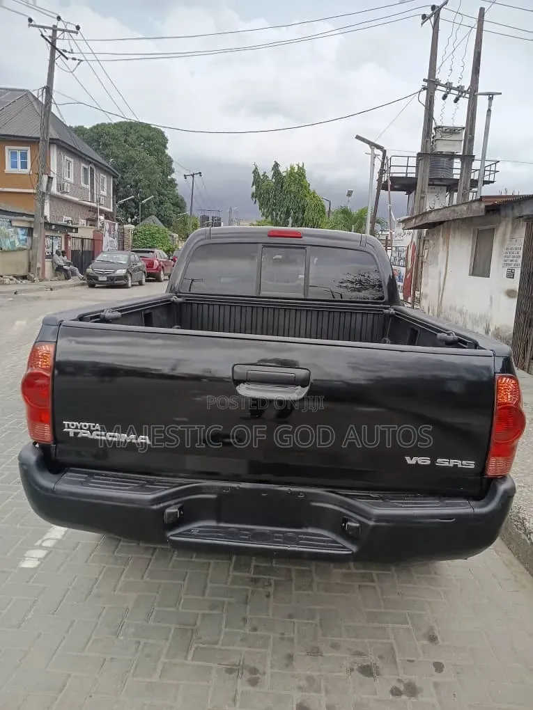 Toyota Tacoma 2006 Black