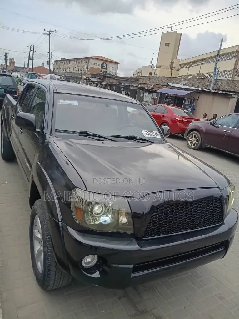 Toyota Tacoma 2006 Black