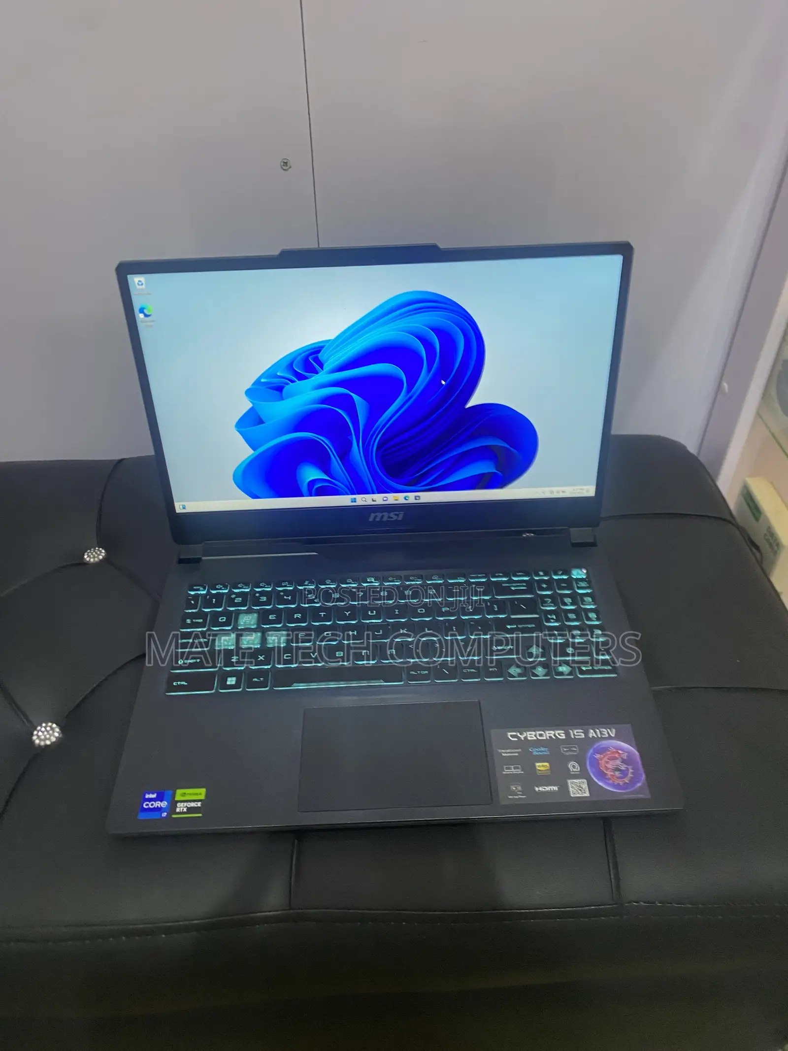 Laptop MSI Cyborg 15 16GB Intel Core i7 SSD 512GB