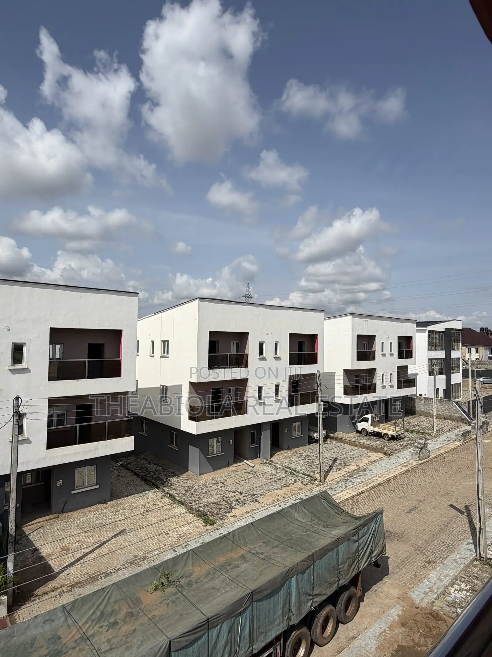 5bdrm Duplex in Kukwaba, Abuja, Kaura for sale