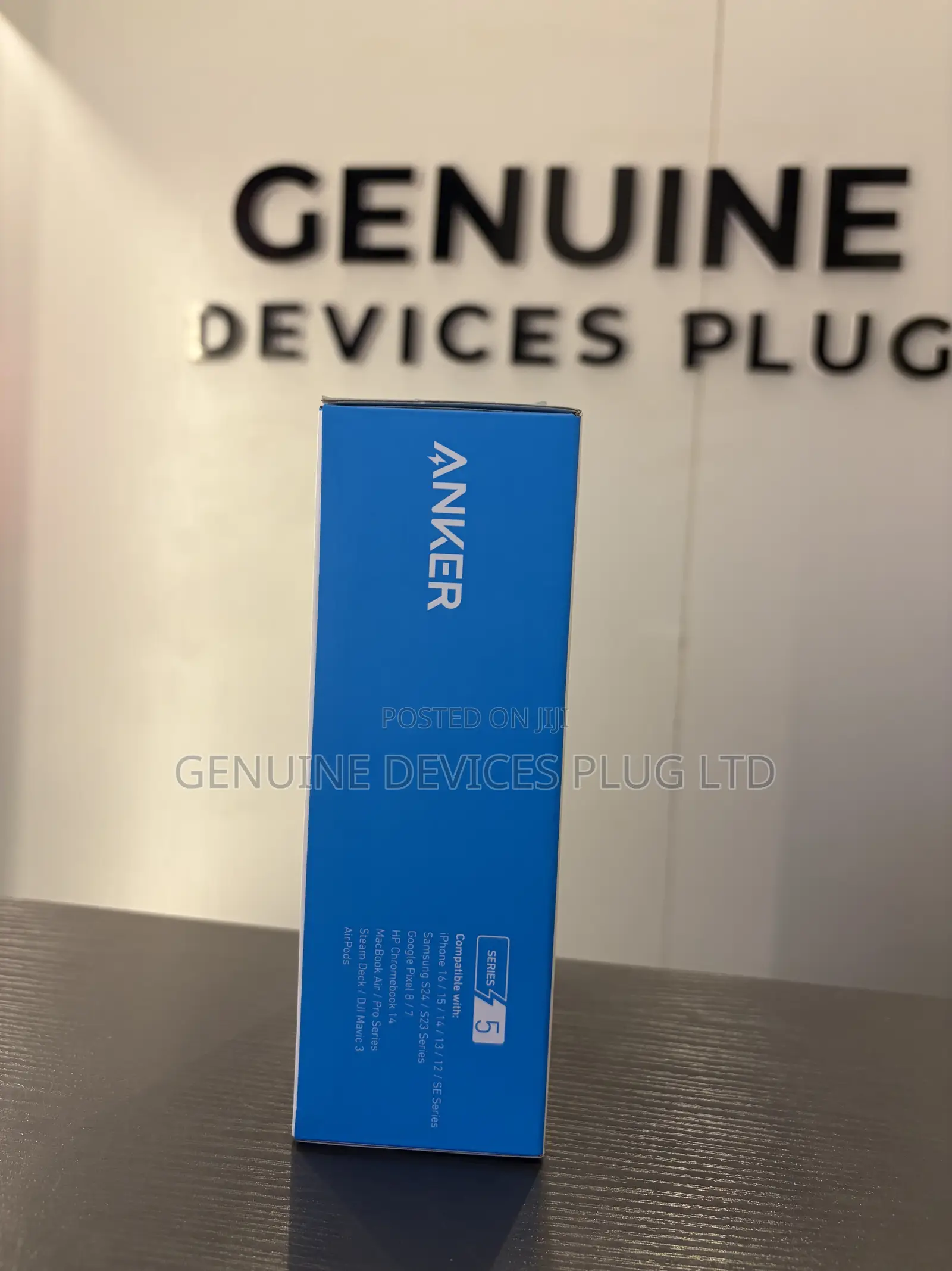 Anker Laptop Power Bank 25000mAh 165w - Built-in and Retractable Cable