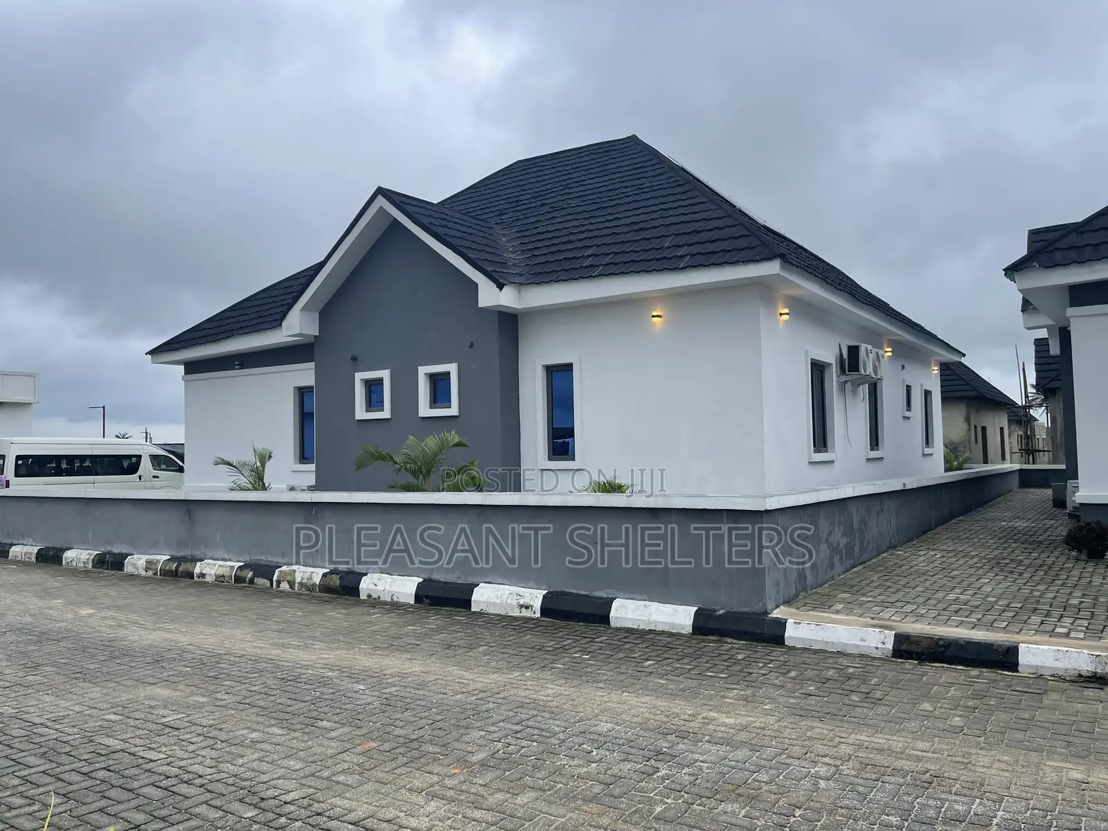 3bdrm Bungalow in Lekki Avana Bungalow, Elerangbe for sale