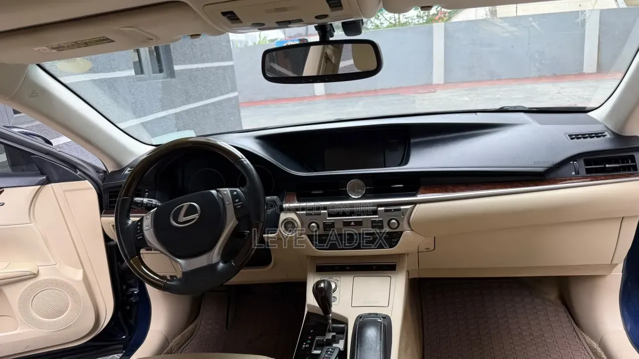 Lexus ES 350 FWD 2015 Blue