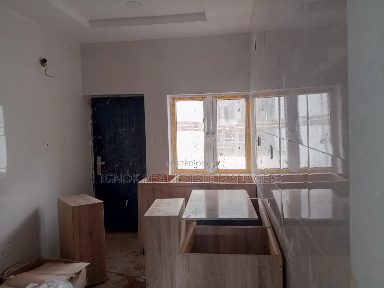 2bdrm Block of Flats in Dape for sale
