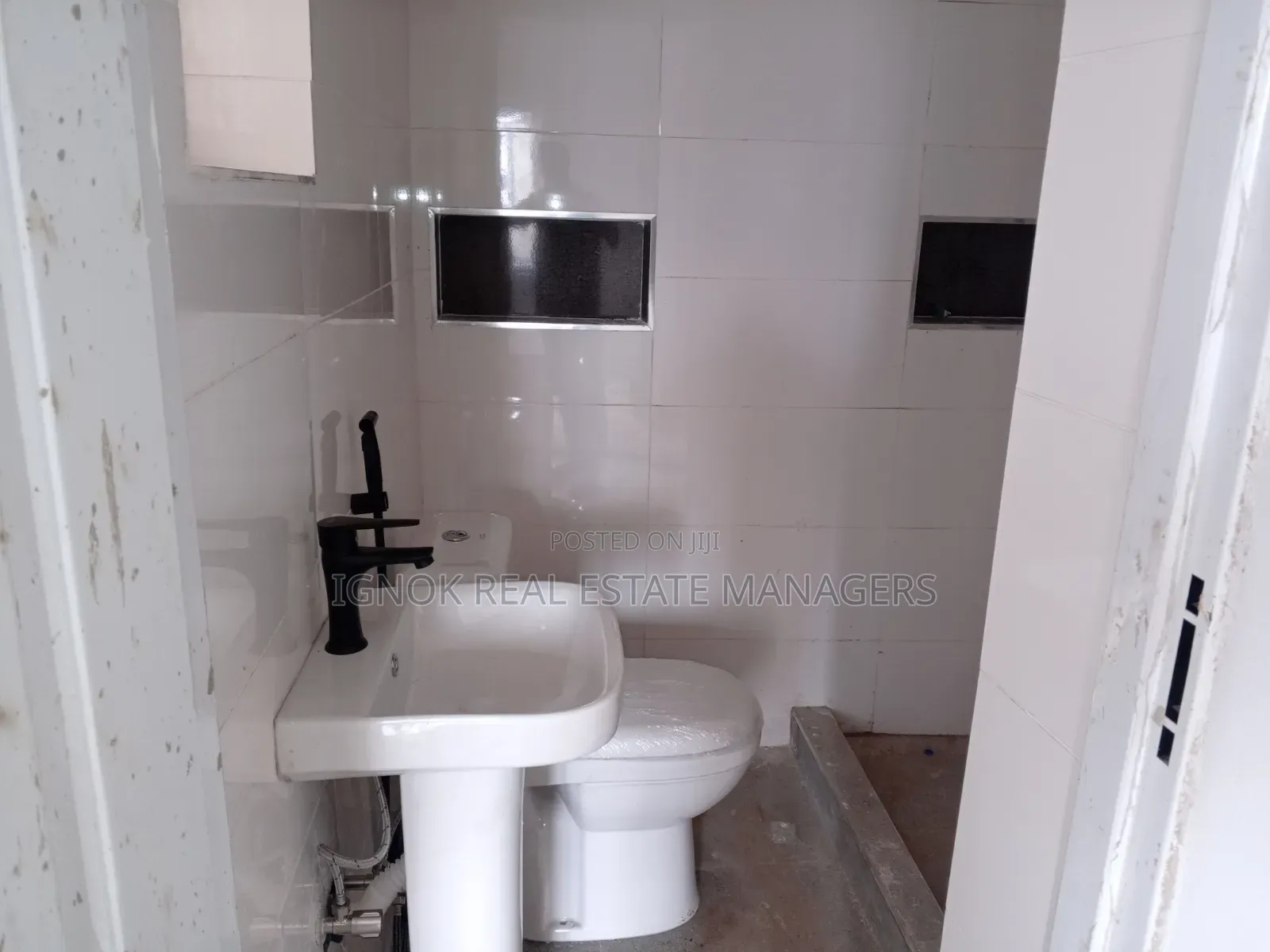 2bdrm Block of Flats in Dape for sale