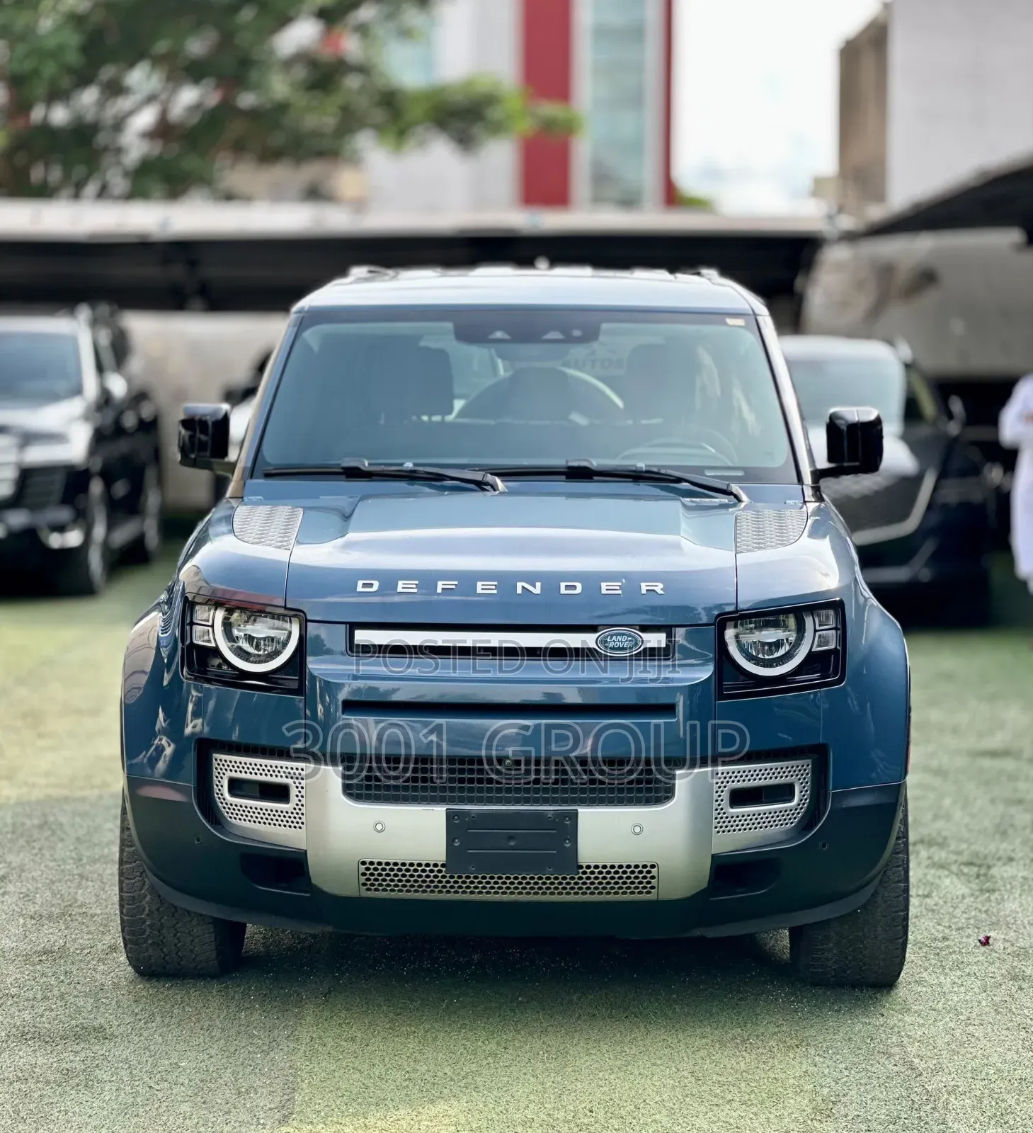 Land Rover Defender 2021 Blue