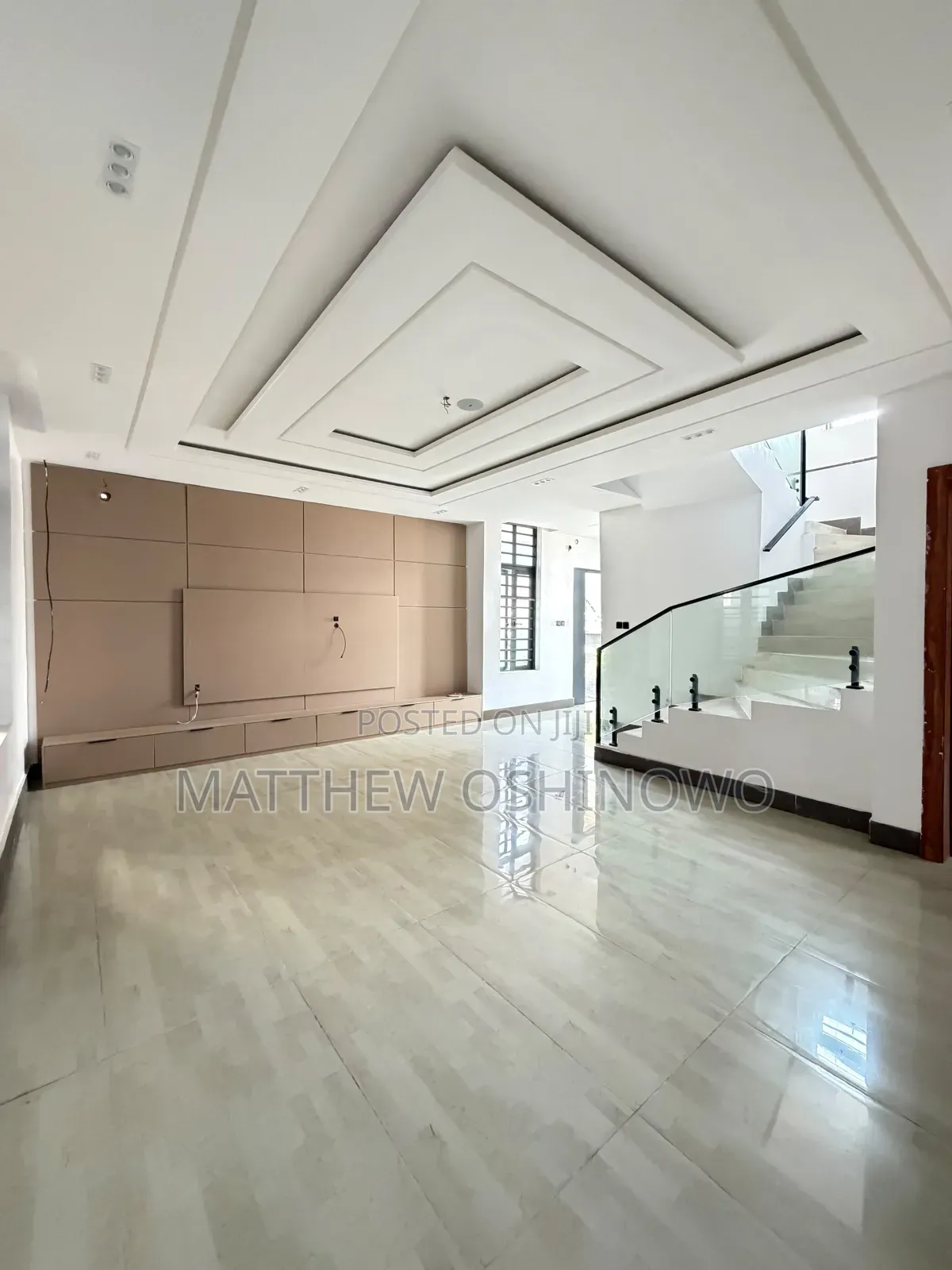 Furnished 5bdrm Duplex in Lekki for sale