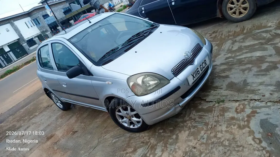 Toyota Yaris 2005 Silver