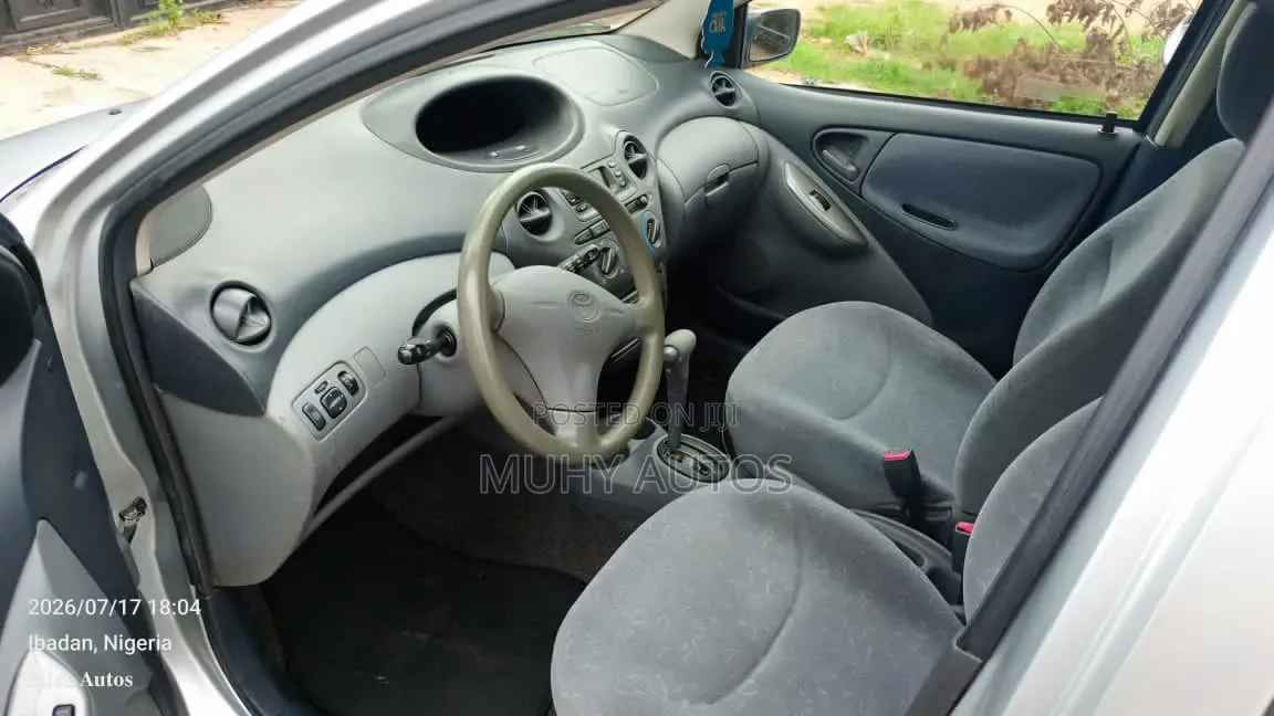 Toyota Yaris 2005 Silver