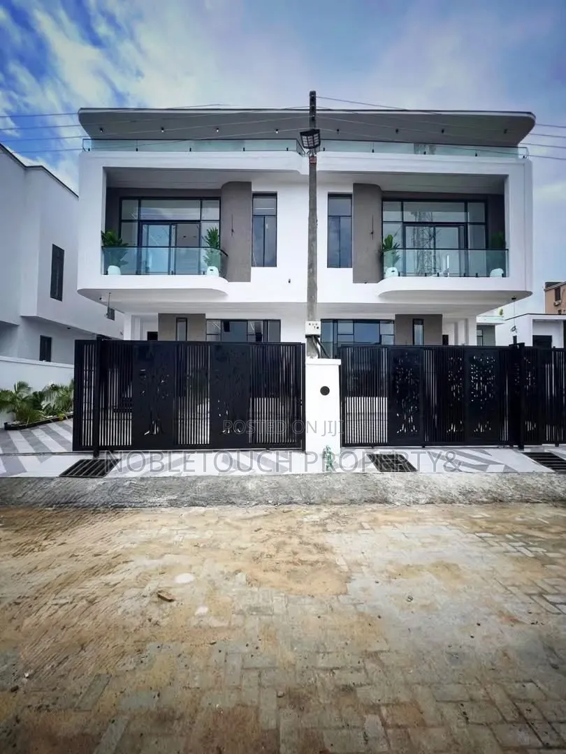 4bdrm Duplex in Ikota Lekki Lagos for sale