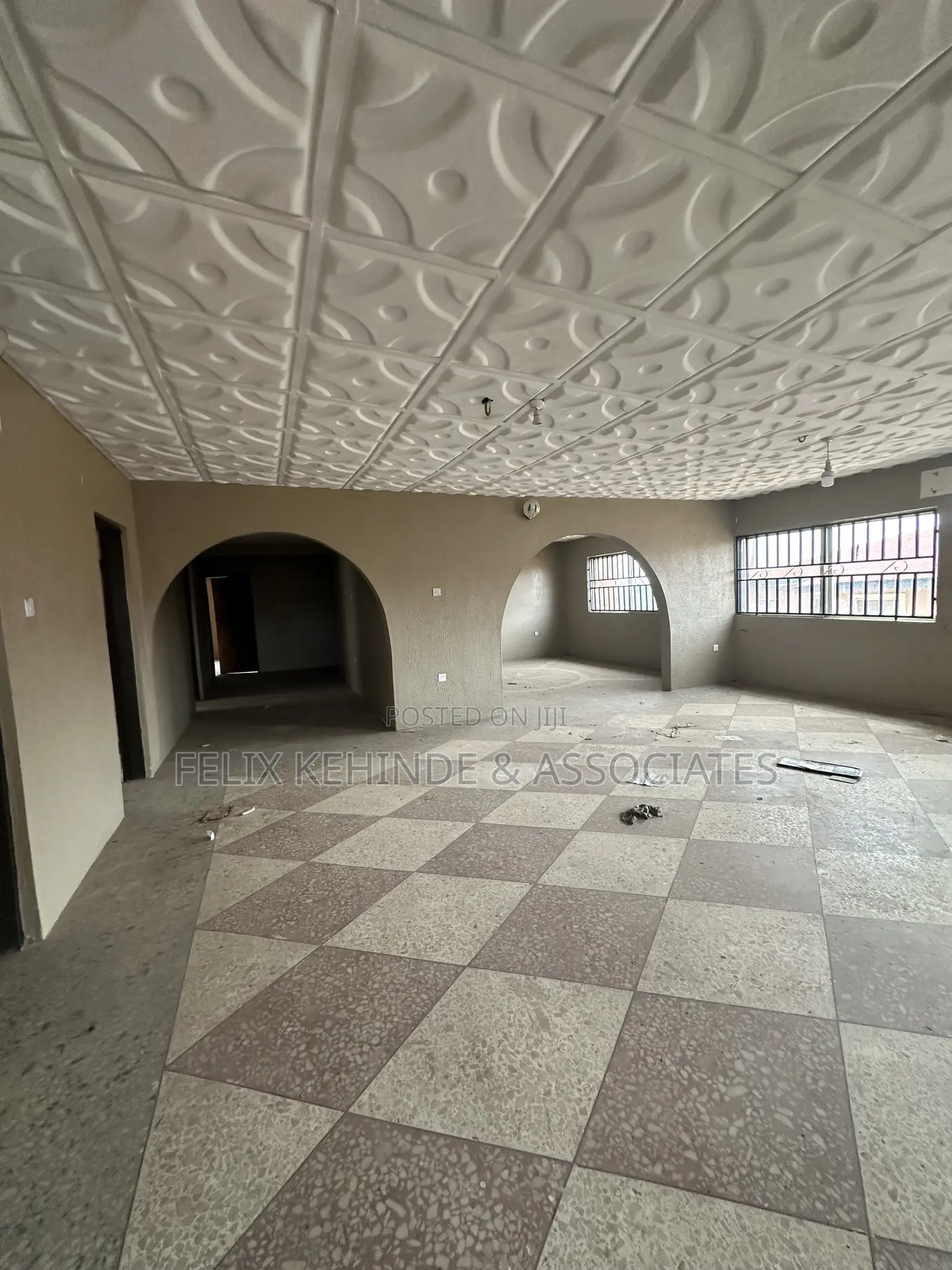 4bdrm Block of Flats in Alegongo Estate, Akobo for rent