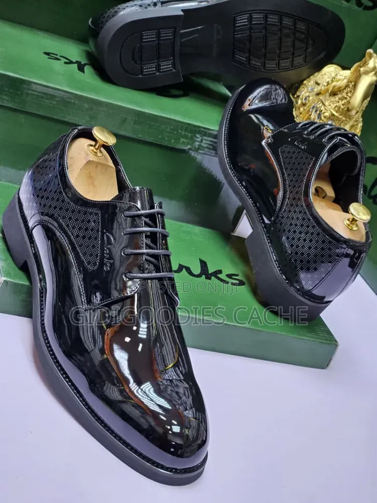 Clarks Patent Leather Derby Dress Shoes – Black Brown
Size 40-46