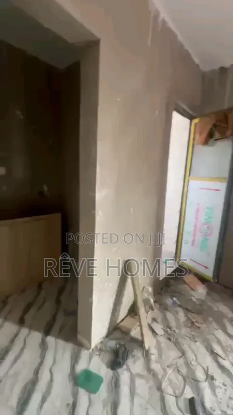 Mini Flat in Fola Agoro for rent