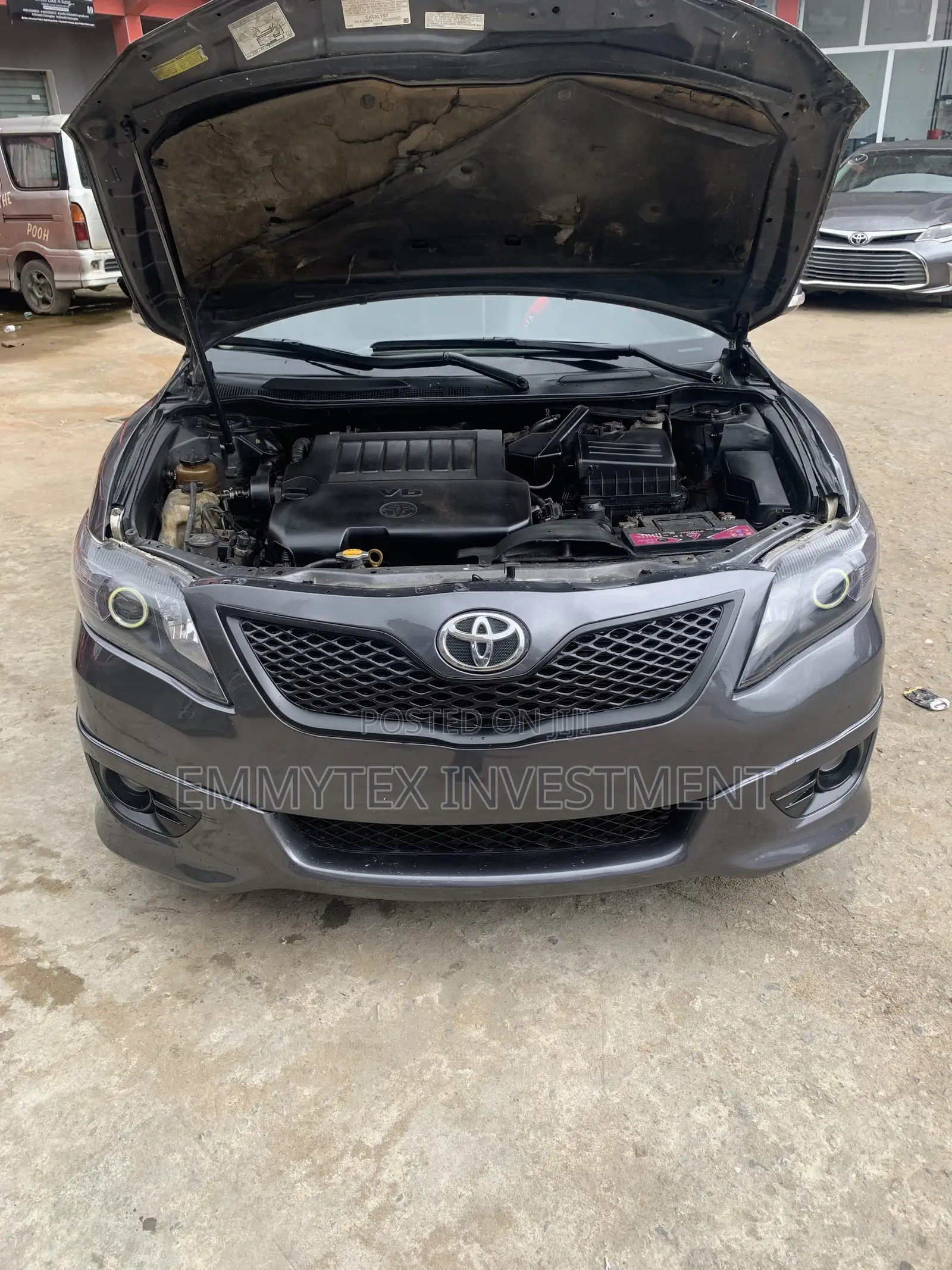 Toyota Camry 2010 Gray