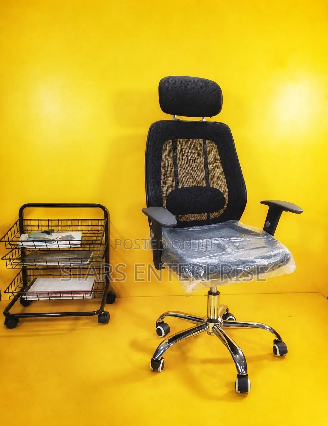 Office Chair / Swivel Chair