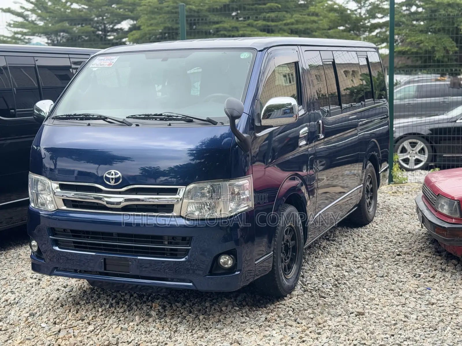 Toyota HiAce 2012 Blue