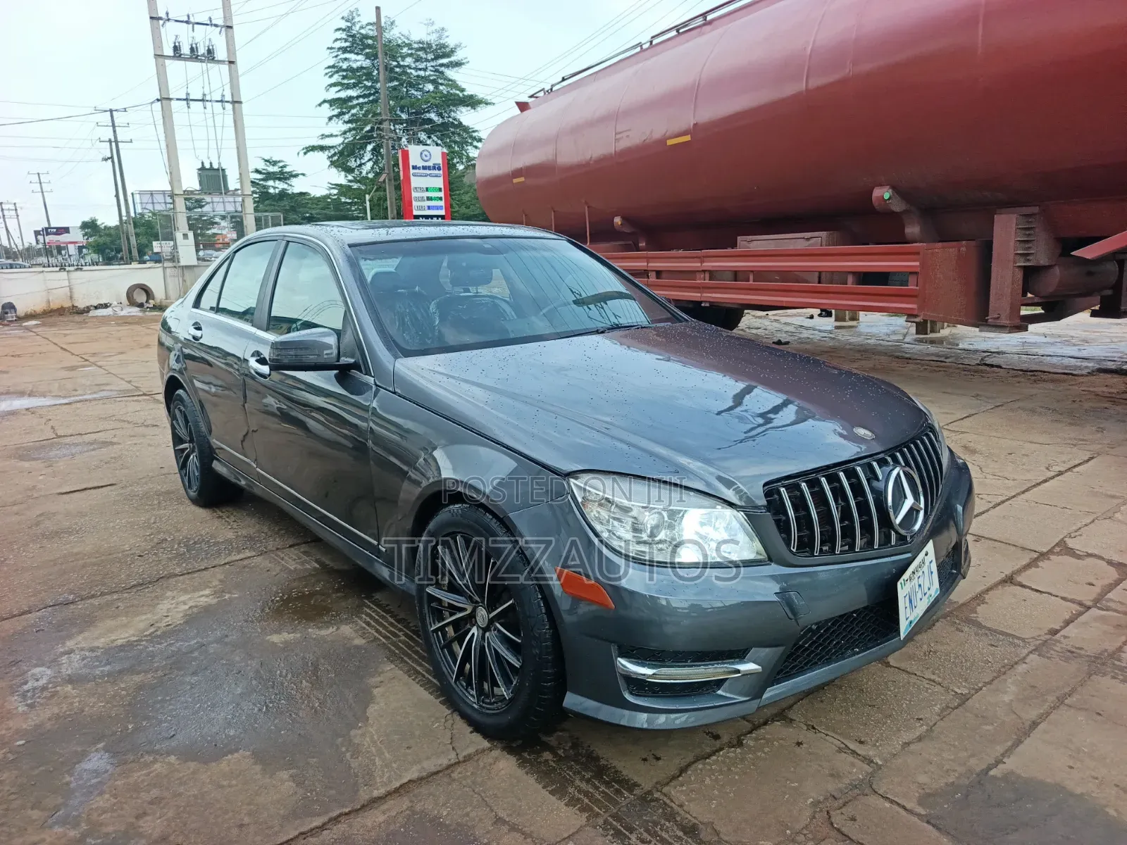 Mercedes-Benz C300 2010 Gray