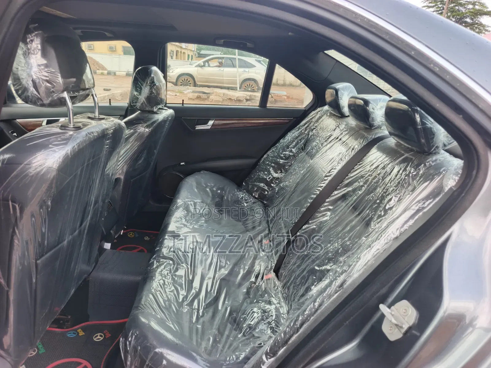 Mercedes-Benz C300 2010 Gray